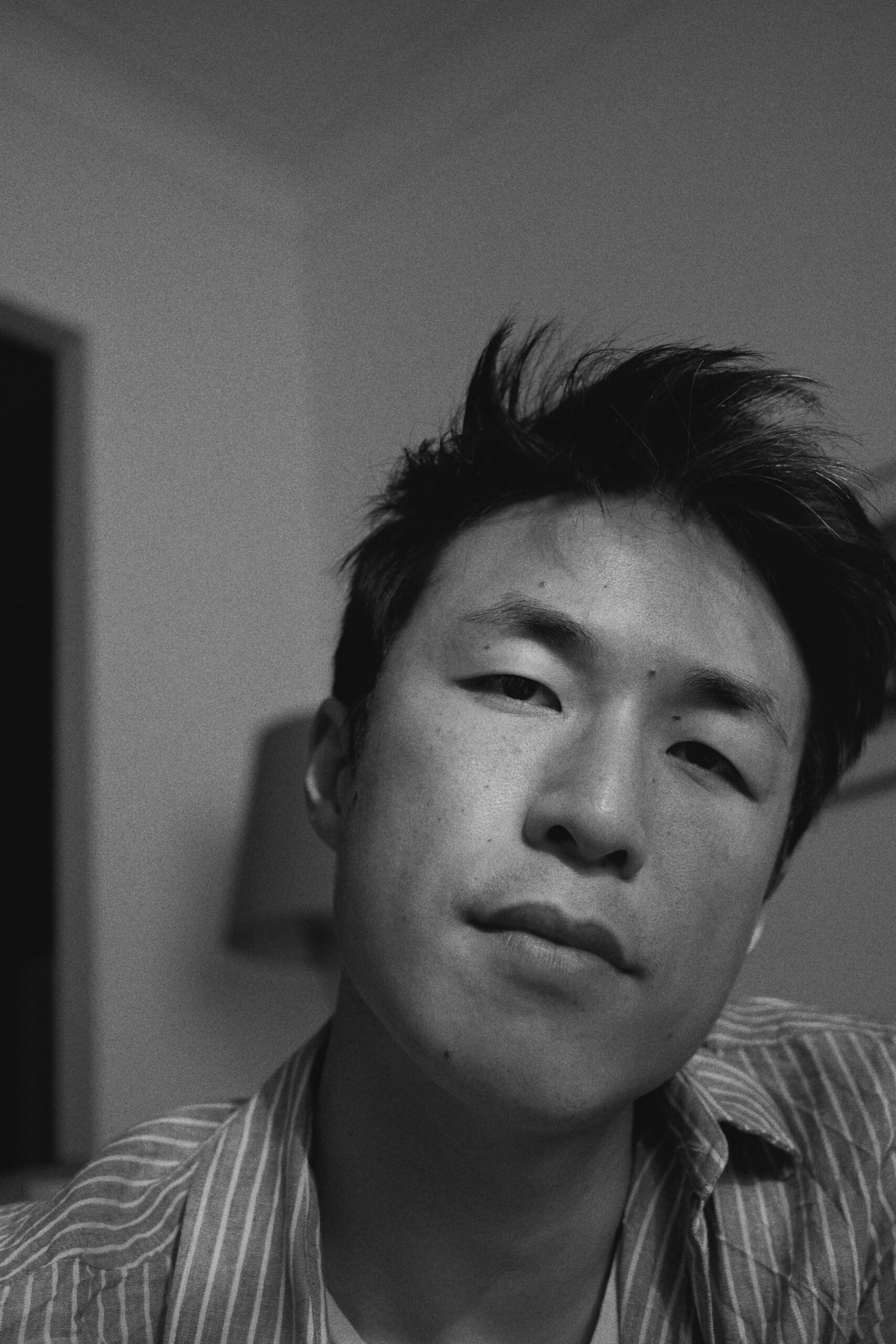 Chris Sengthong - portrait